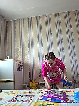 -Kathrine kit- online show from October 24, 2025, 9:08 am