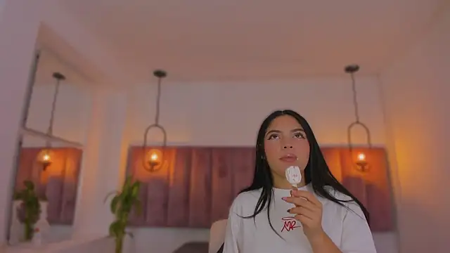 Haily b online show from March 1, 2026, 7:25 pm