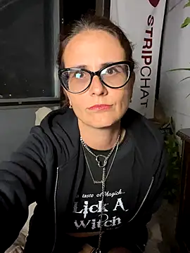 NataKitten online show from September 17, 2025, 5:37 pm