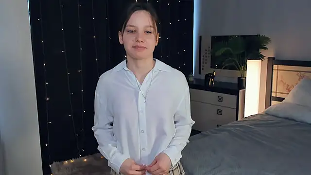 EdinaCordner online show from March 2, 2025, 11:19 am