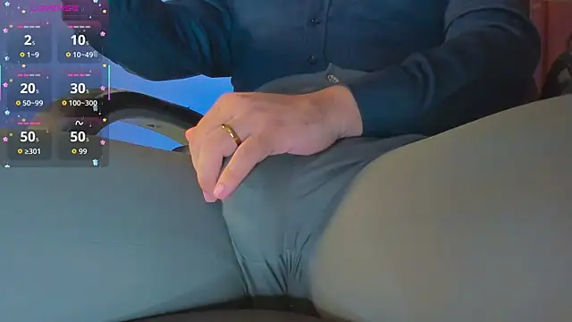 MxsterJohn online show from April 13, 2026, 4:38 am