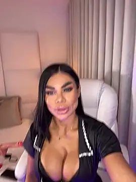 Amylewisq online show from March 3, 2025, 12:23 am