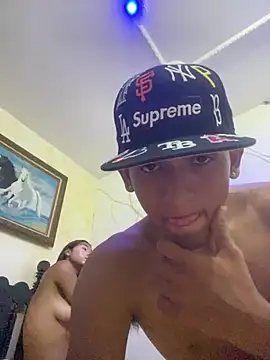 Babyalienqm online show from April 8, 2026, 4:47 am