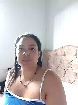 Snapshot of astrii_33 chatting on October 5, 2025, 9:16 pm astrii 33 online show from October 5, 2025, 9:16 pm