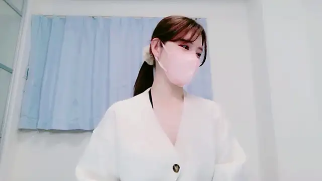 Snapshot of NANA_7 chatting on April 22, 2026, 10:33 am NANA 7 online show from April 22, 2026, 10:33 am