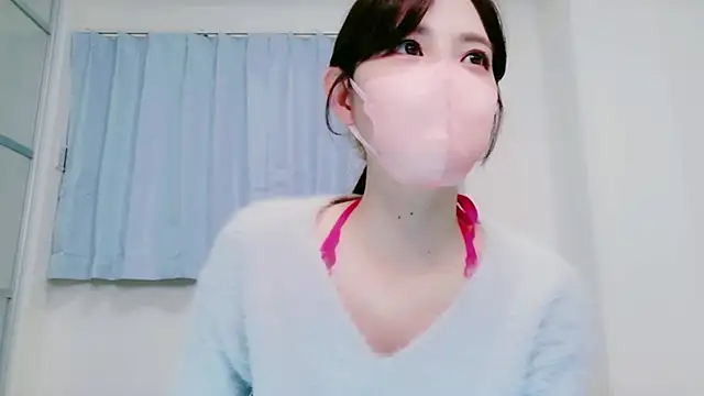 Snapshot of NANA_7 chatting on May 4, 2026, 10:18 am NANA 7 online show from May 4, 2026, 10:18 am