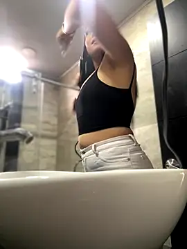 Snapshot of Mila_LS chatting on October 10, 2025, 1:01 pm Mila LS online show from October 10, 2025, 1:01 pm