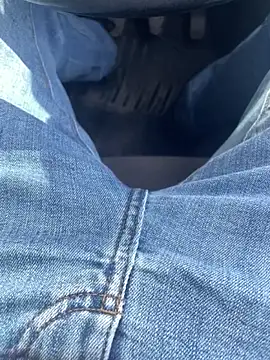 Smallcoco26 online show from March 23, 2026, 10:48 am