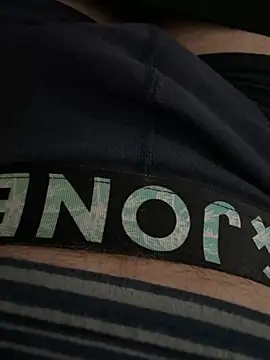 Smallcoco26 online show from March 21, 2025, 7:57 pm