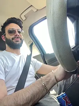 YJeromZCoxk online show from March 14, 2025, 11:34 am