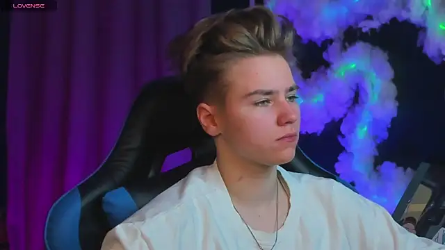 Jean Wilsons online show from November 24, 2025, 11:10 am