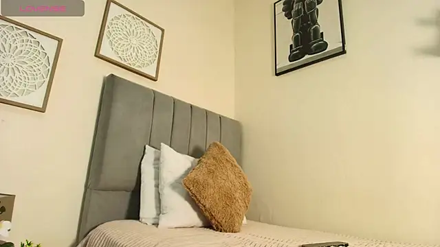 mary cute9 online show from April 16, 2026, 12:17 pm