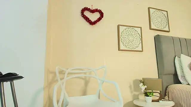 mary cute9 online show from March 23, 2026, 12:27 pm