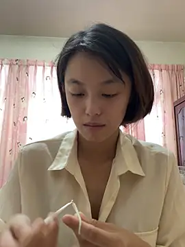 ladypaggy online show from October 31, 2025, 6:21 am