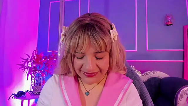 TaraTaylorr online show from February 18, 2026, 3:37 am