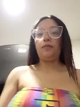 Snapshot of MiaStarts chatting on October 23, 2025, 9:19 am MiaStarts online show from October 23, 2025, 9:19 am