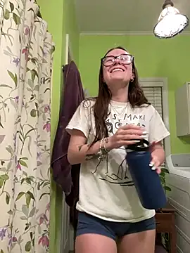 Snapshot of Evalynfox chatting on March 11, 2025, 4:08 am Evalynfox online show from March 11, 2025, 4:08 am