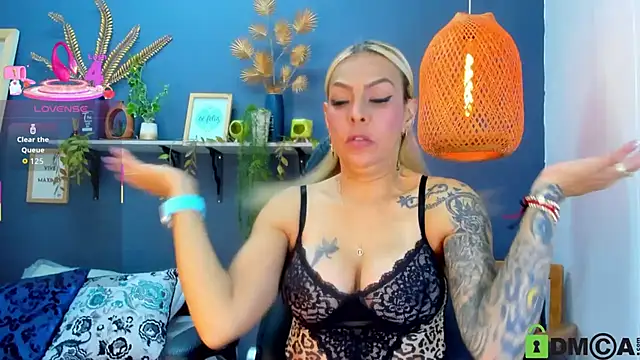 yessila parker online show from November 6, 2025, 1:53 am