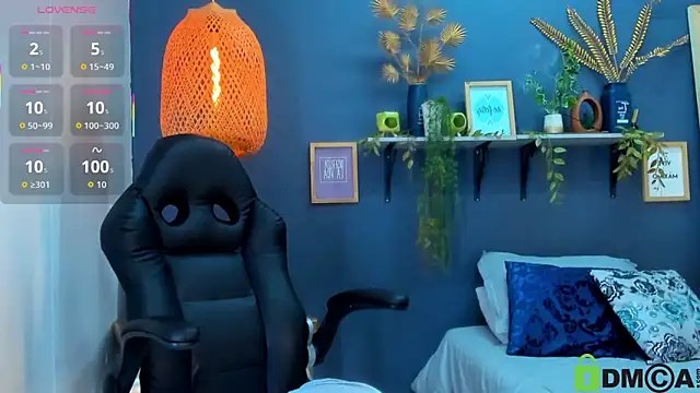 yessila parker online show from October 18, 2025, 2:35 am