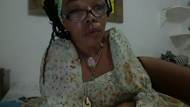 Ladyzee25 online show from September 25, 2025, 11:33 pm