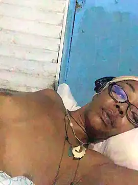 Ladyzee25 online show from October 6, 2025, 4:02 am