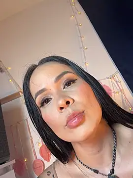 HotAlana  online show from March 26, 2026, 11:46 pm