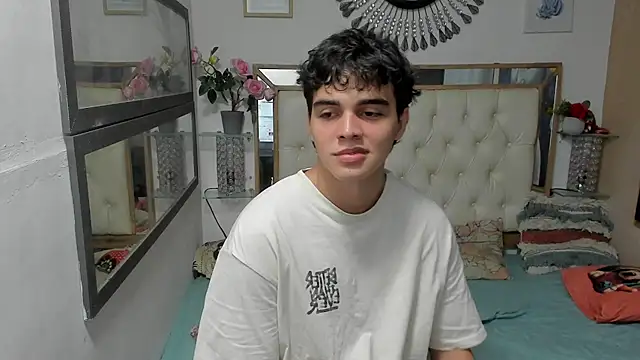 heiker  online show from October 9, 2025, 2:45 am