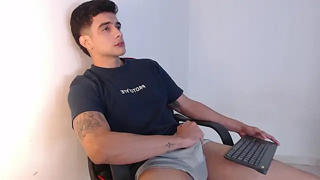 adam levis17 online show from October 14, 2025, 3:45 pm