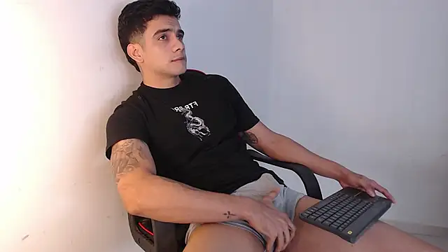 adam levis17 online show from October 15, 2025, 4:00 am