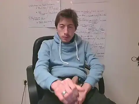 xy monkeyBigCock online show from December 19, 2025, 6:32 pm