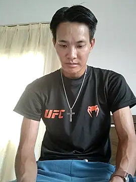 Snapshot of Dannyhobb chatting on June 8, 2026, 8:04 am Dannyhobb online show from June 8, 2026, 8:04 am