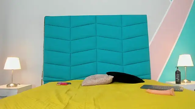 Emilly wilson  online show from March 15, 2025, 3:16 pm