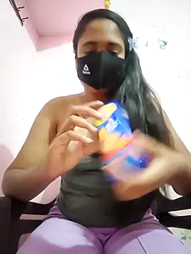 Noghtygirl online show from November 6, 2025, 10:08 am