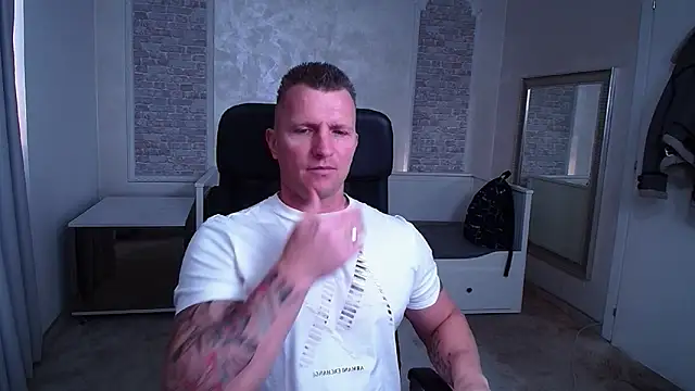 RomeoMalcolm online show from March 21, 2025, 5:11 am