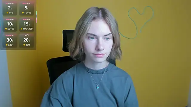 Snapshot of Fiona_Night chatting on November 26, 2025, 6:13 am Fiona Night online show from November 26, 2025, 6:13 am