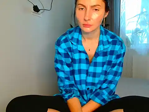 Irina9793 online show from June 3, 2026, 5:08 am