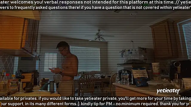 Snapshot of yetieater chatting on June 2, 2026, 4:18 pm yetieater online show from June 2, 2026, 4:18 pm