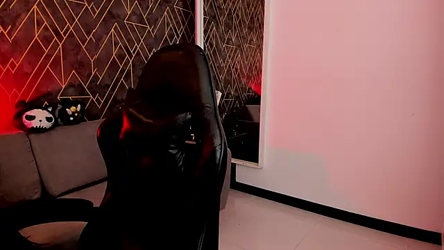 Snapshot of Tahara_Romanov chatting on February 25, 2026, 3:45 pm Tahara Romanov online show from February 25, 2026, 3:45 pm