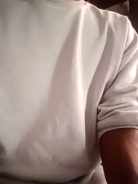 Snapshot of menzix96 chatting on October 21, 2025, 11:42 am menzix96 online show from October 21, 2025, 11:42 am