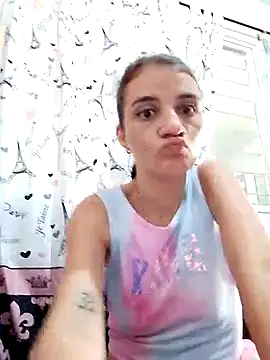 ArianaaGrace online show from September 29, 2025, 9:20 pm