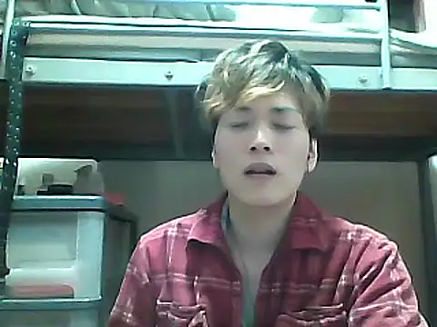 mgnhiroyuki online show from March 18, 2025, 2:06 pm