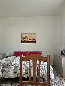 Snapshot of Gattina74 chatting on October 17, 2025, 2:41 pm Gattina74 online show from October 17, 2025, 2:41 pm