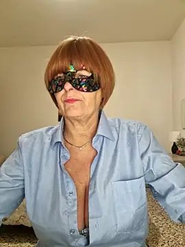 Snapshot of Gattina74 chatting on October 14, 2025, 6:41 pm Gattina74 online show from October 14, 2025, 6:41 pm