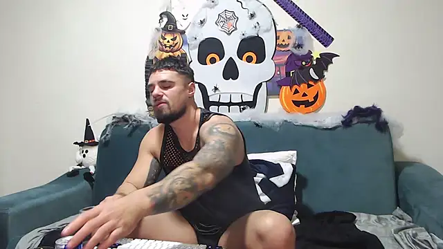 Tiberius hunk online show from November 3, 2025, 12:53 pm