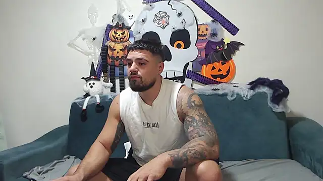 Tiberius hunk online show from October 29, 2025, 10:25 am