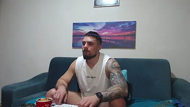 Tiberius hunk online show from January 14, 2026, 5:33 am