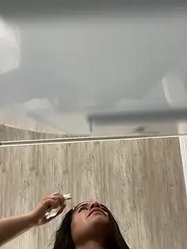 sofia 23x online show from November 11, 2025, 6:47 pm