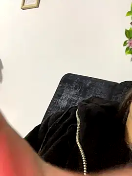 sofia 23x online show from October 10, 2025, 12:50 pm