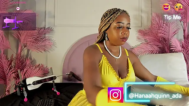 Snapshot of Hanaahquinn chatting on February 21, 2026, 11:45 am Hanaahquinn online show from February 21, 2026, 11:45 am