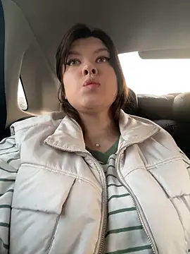 HannaJohnson online show from November 17, 2025, 5:44 am